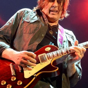 Dean DeLeo091